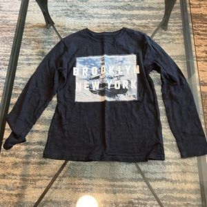 Gap kids boys, size 8, long sleeve shirt